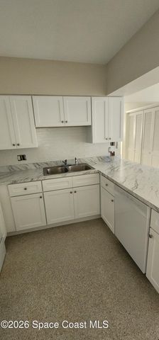 407 4th Street N, Cocoa Beach, FL 32931