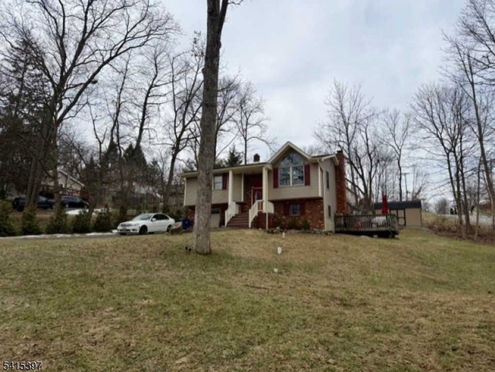 55 Black Oak Dr, Vernon Twp., NJ 07462