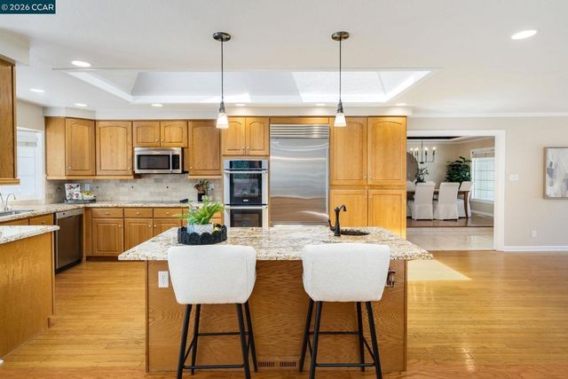 3074 Santa Maria Ct, Concord, CA 94518