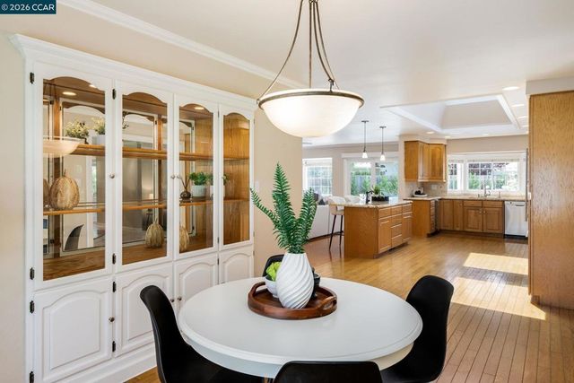 3074 Santa Maria Ct, Concord, CA 94518