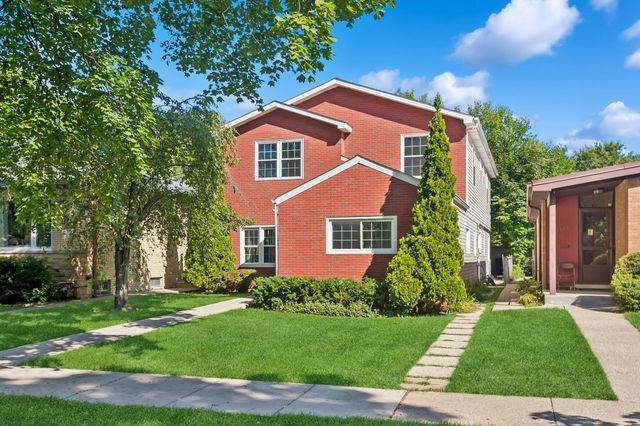 2011 Brummel Street, Evanston, IL 60202