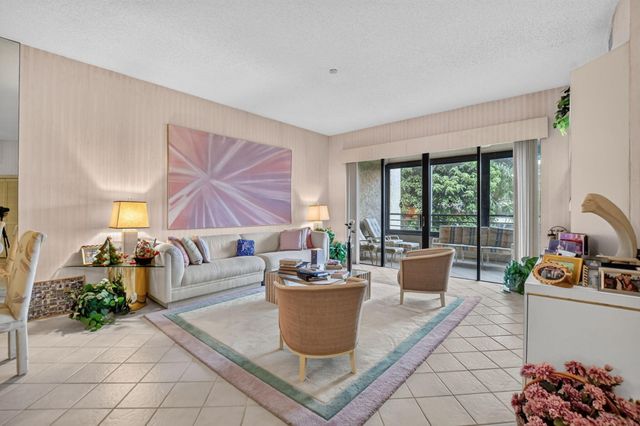7535 LA PAZ Boulevard 201, Boca Raton, FL 33433
