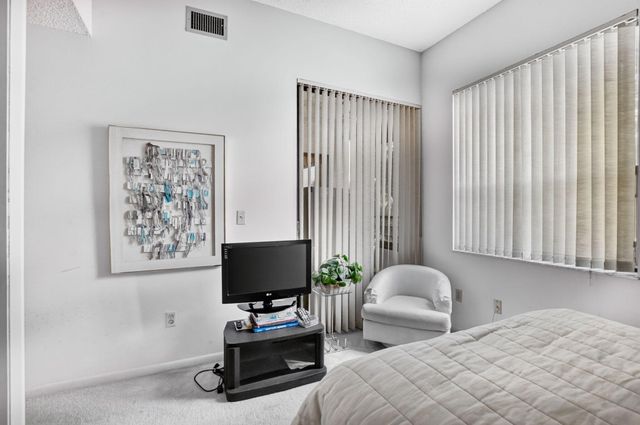 7535 LA PAZ Boulevard 201, Boca Raton, FL 33433