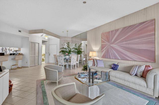 7535 LA PAZ Boulevard 201, Boca Raton, FL 33433