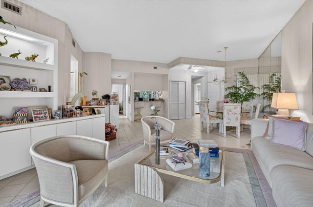 7535 LA PAZ Boulevard 201, Boca Raton, FL 33433