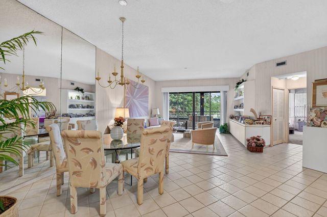 7535 LA PAZ Boulevard 201, Boca Raton, FL 33433