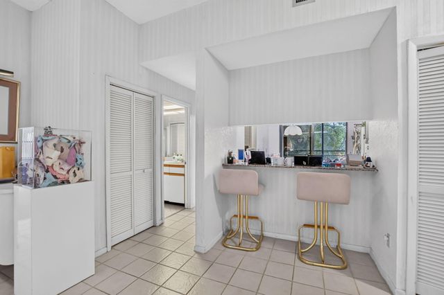 7535 LA PAZ Boulevard 201, Boca Raton, FL 33433