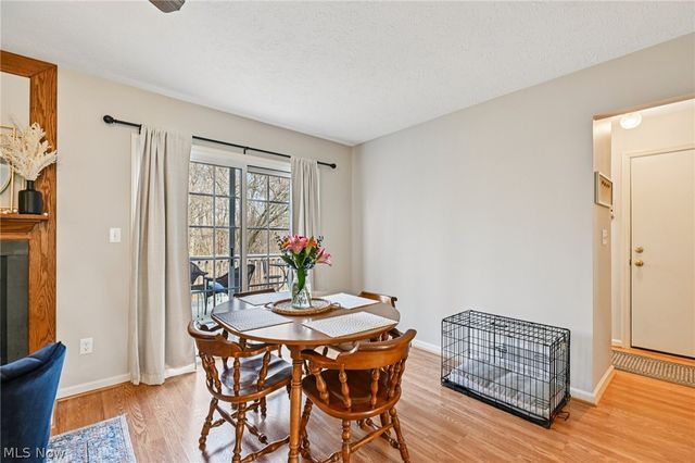 3432 Brookpoint Lane, Cuyahoga Falls, OH 44223