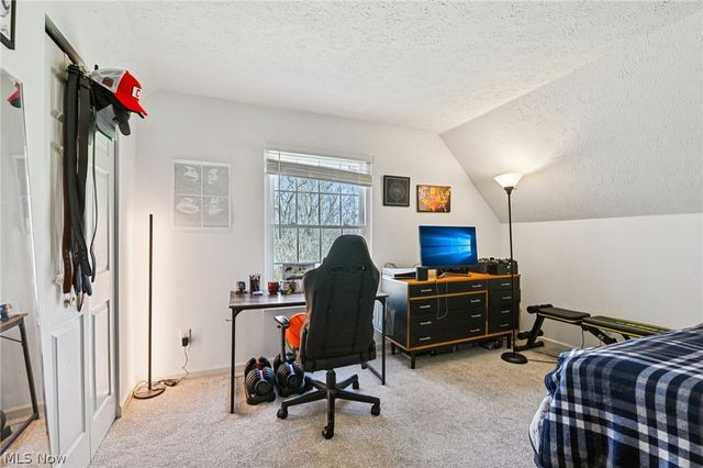 3432 Brookpoint Lane, Cuyahoga Falls, OH 44223