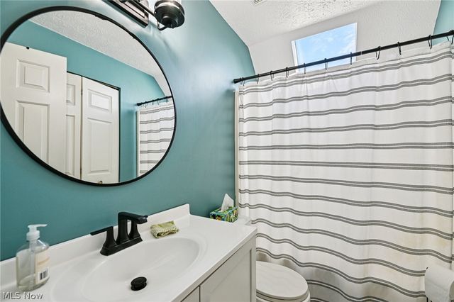 3432 Brookpoint Lane, Cuyahoga Falls, OH 44223