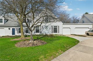 3432 Brookpoint Lane, Cuyahoga Falls, OH 44223