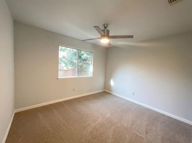 4744 Ponderay Ln, Sacramento, CA 95841