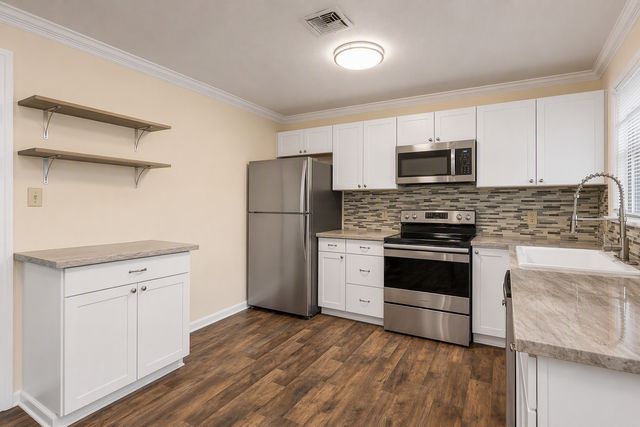 1826 Bonn Street, Bossier City, LA 71112