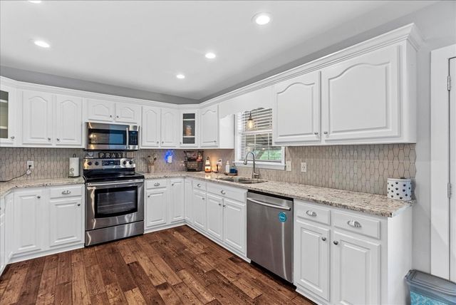 100 Arrowhead Drive, Chatsworth, GA 30705