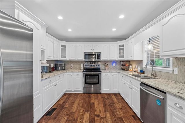 100 Arrowhead Drive, Chatsworth, GA 30705