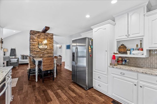 100 Arrowhead Drive, Chatsworth, GA 30705