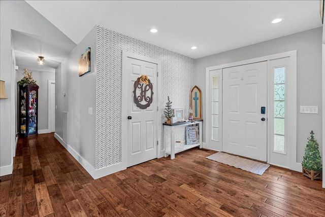 100 Arrowhead Drive, Chatsworth, GA 30705