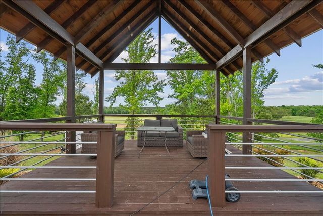100 Arrowhead Drive, Chatsworth, GA 30705