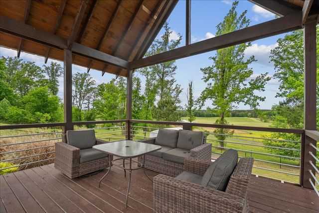 100 Arrowhead Drive, Chatsworth, GA 30705
