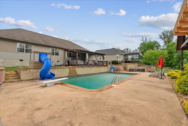 100 Arrowhead Drive, Chatsworth, GA 30705