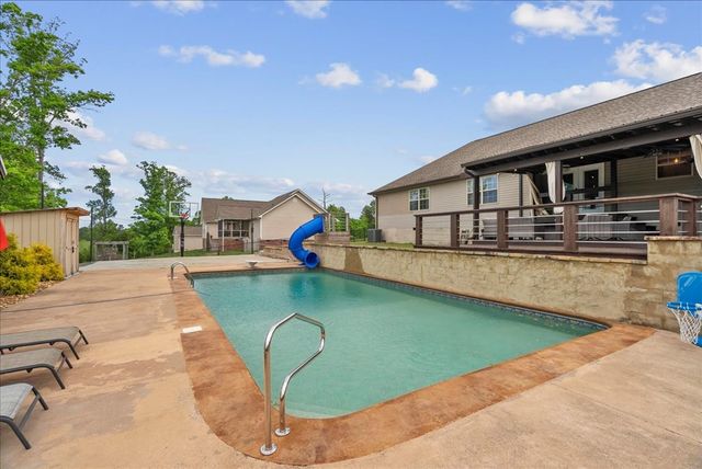 100 Arrowhead Drive, Chatsworth, GA 30705