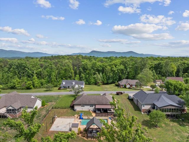100 Arrowhead Drive, Chatsworth, GA 30705