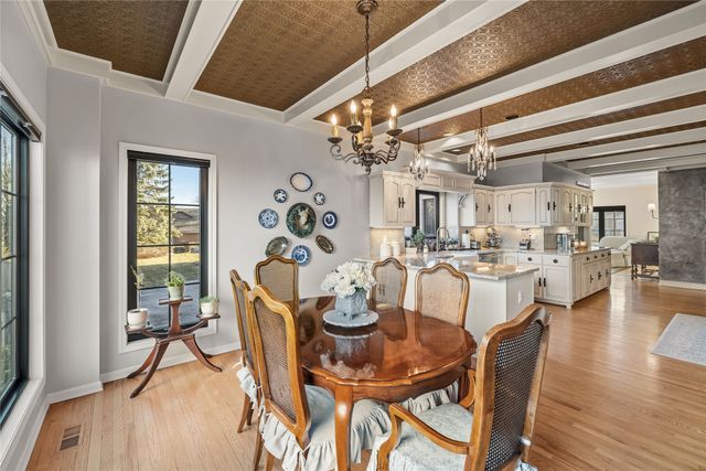 13953 Lake Shore Drive, Clive, IA 50325