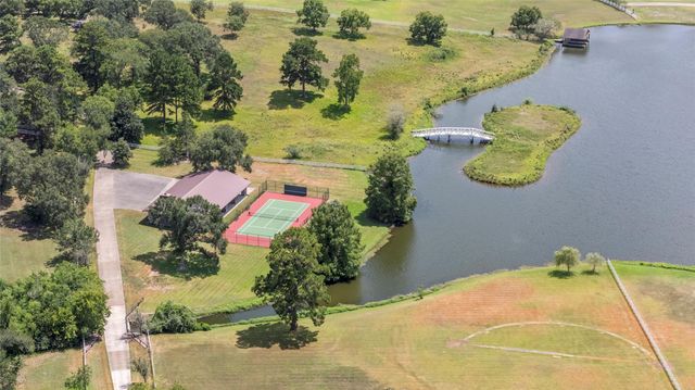 1702 Spring Branch Road, Montgomery, TX 77316