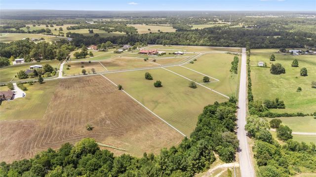 1702 Spring Branch Road, Montgomery, TX 77316