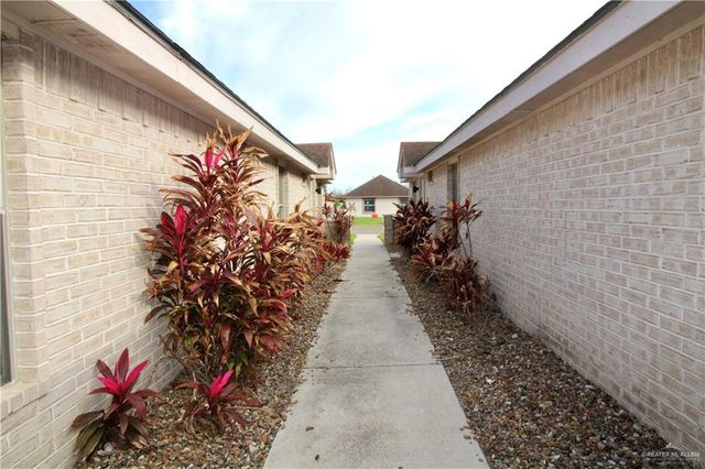 713 W Bronze Street, Pharr, TX 78577