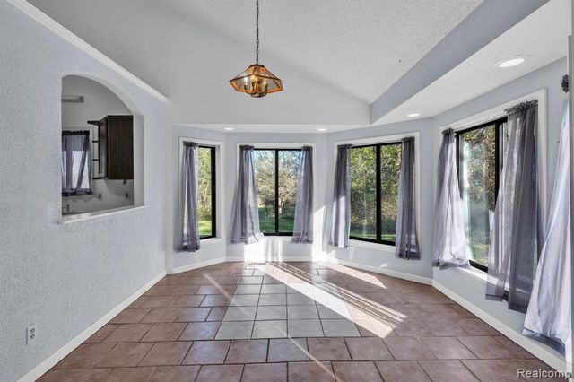 14269 Cole Road, Linden, MI 48451