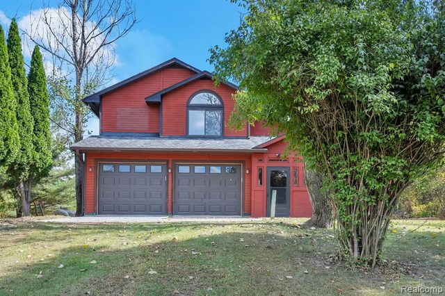 14269 Cole Road, Linden, MI 48451