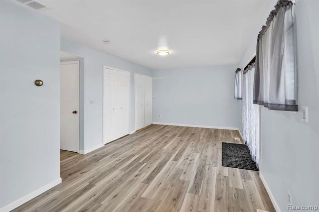 14269 Cole Road, Linden, MI 48451