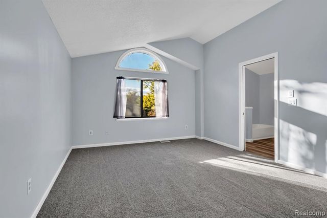 14269 Cole Road, Linden, MI 48451