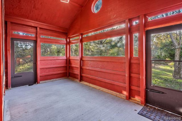 14269 Cole Road, Linden, MI 48451