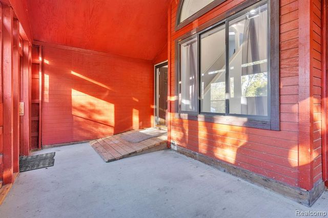 14269 Cole Road, Linden, MI 48451