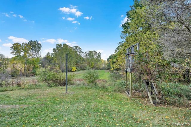 14269 Cole Road, Linden, MI 48451