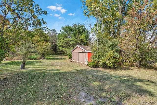 14269 Cole Road, Linden, MI 48451
