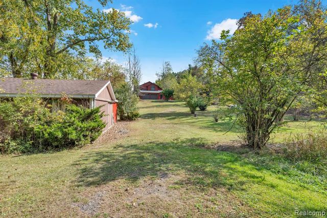 14269 Cole Road, Linden, MI 48451