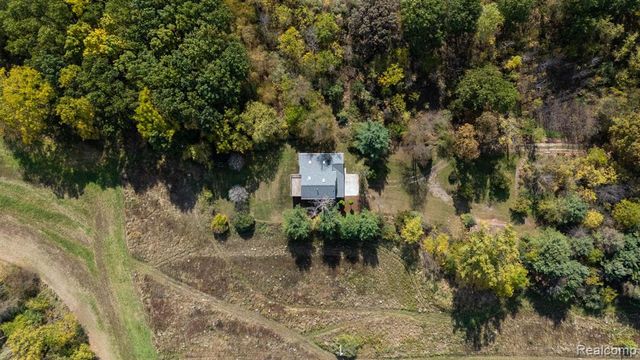 14269 Cole Road, Linden, MI 48451