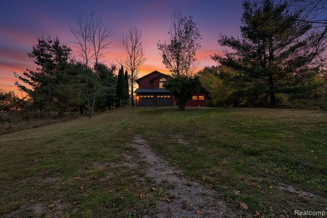14269 Cole Road, Linden, MI 48451