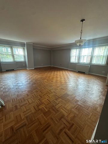 31 Woodland Street 2k, Hartford, CT 06105