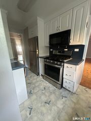 31 Woodland Street 2k, Hartford, CT 06105