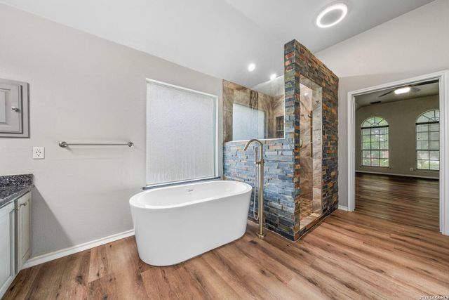 2620 COVE TRL, Schertz, TX 78154