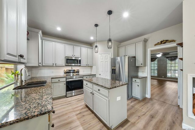 2620 COVE TRL, Schertz, TX 78154