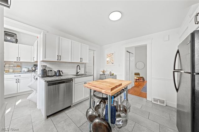 1356 W 58th Street, Cleveland, OH 44102