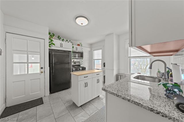 1356 W 58th Street, Cleveland, OH 44102