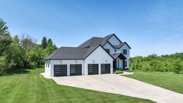 S8908 Chestnut Road, Eau Claire, WI 54701