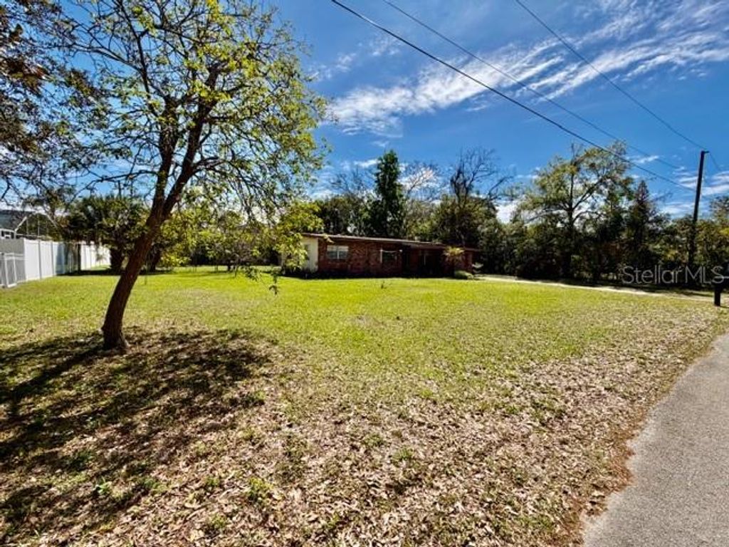 9409 FLORENCE AVENUE, Apopka, FL 32703