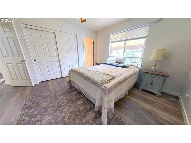 1216 E THIRD Ave, Sutherlin, OR 97479